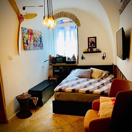 La Guta Studio Suite The Milano Suite Jerusalem Exterior photo